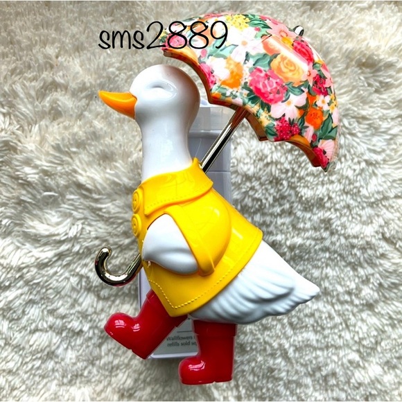 Bath & Body Works Other - Bath and Body Works Goose Wallflower Plug
